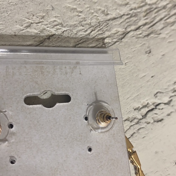 Rhinestone gold Natasha drop earrings - Picture 3 of 3